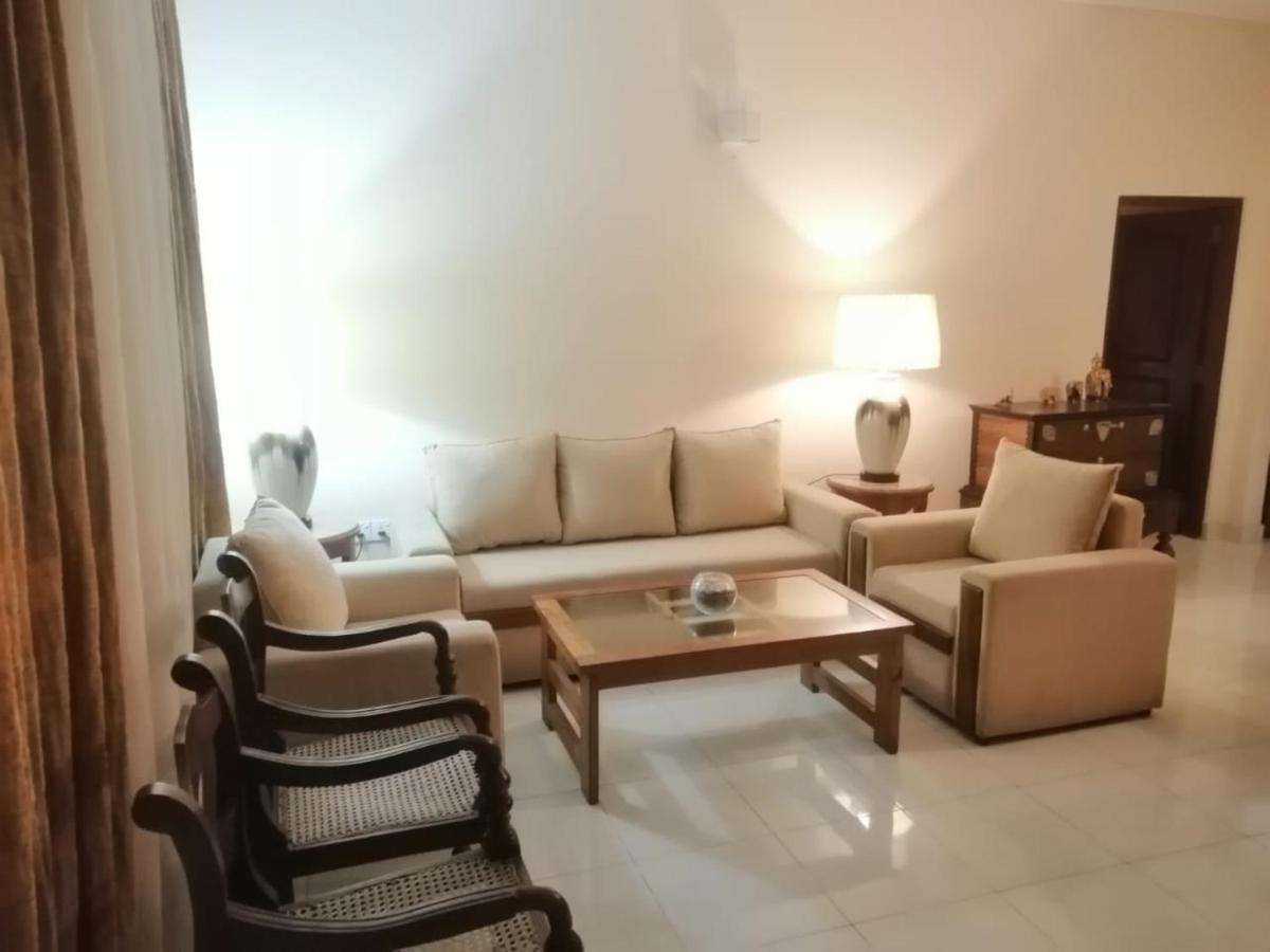 Nalendra Villa - Oceanfront Hikkaduwa Exterior photo