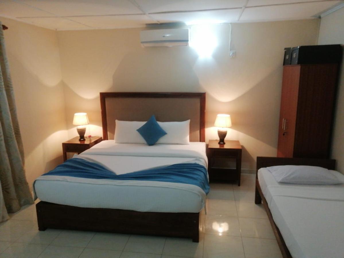 Nalendra Villa - Oceanfront Hikkaduwa Exterior photo